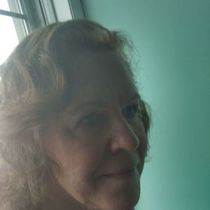 Meet your Posher, Leila